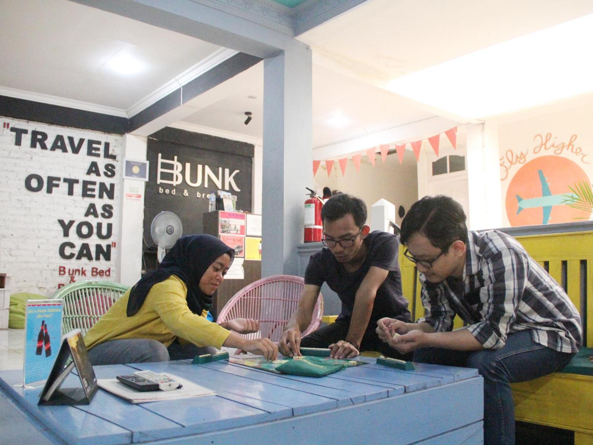 Bunk Bed And Breakfast Yogyakarta Exterior photo
