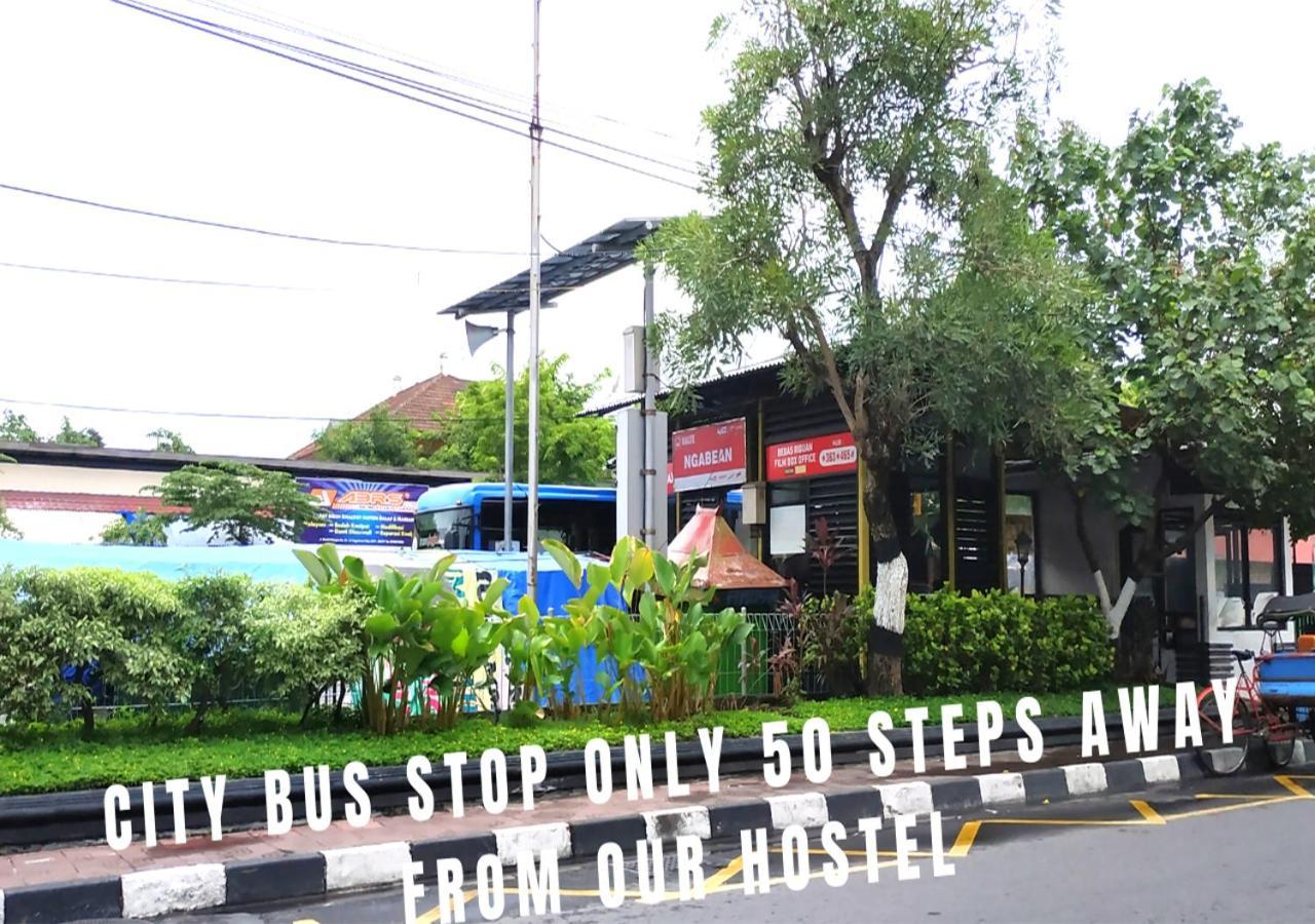 Bunk Bed And Breakfast Yogyakarta Exterior photo