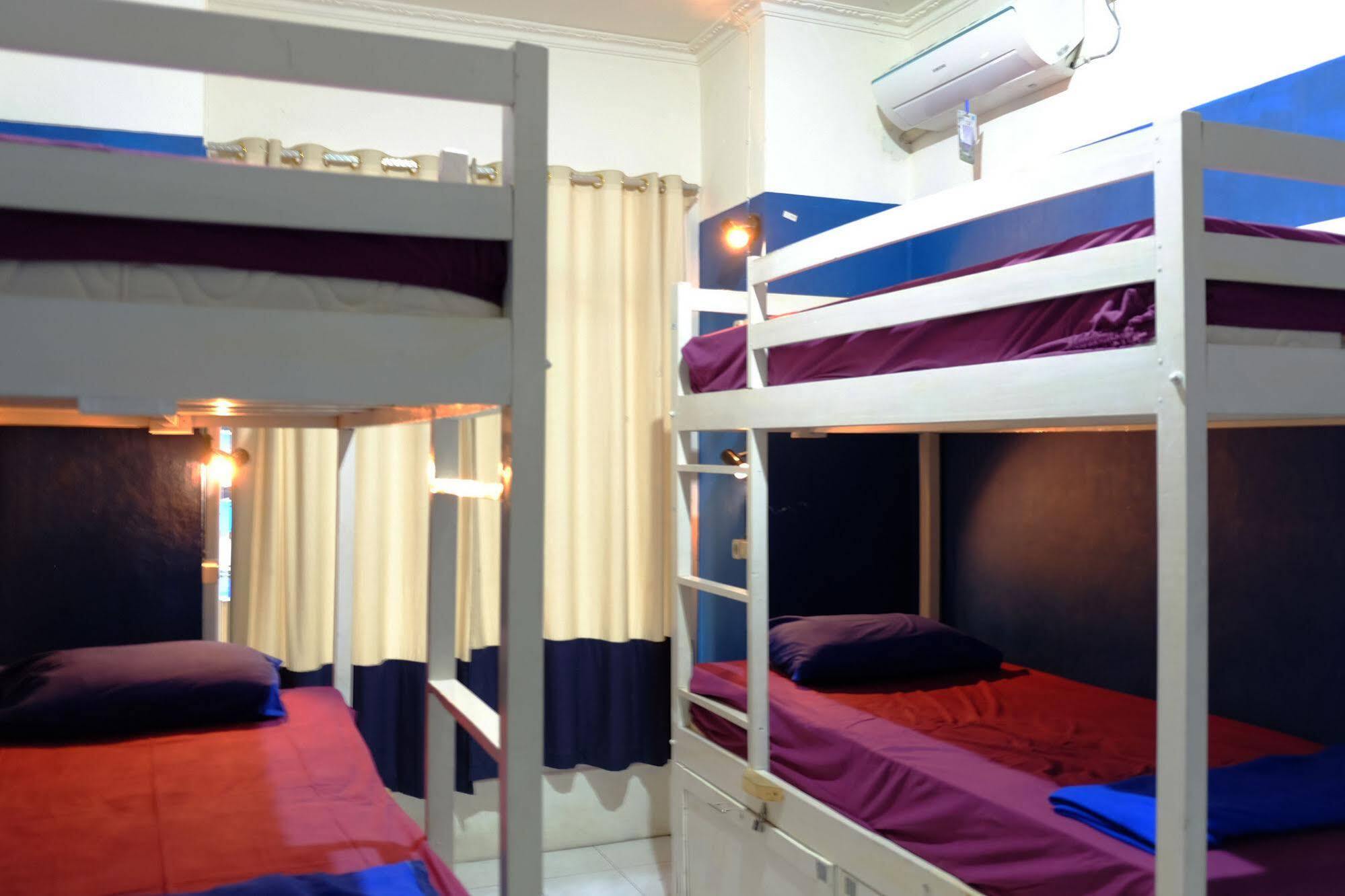 Bunk Bed And Breakfast Yogyakarta Exterior photo