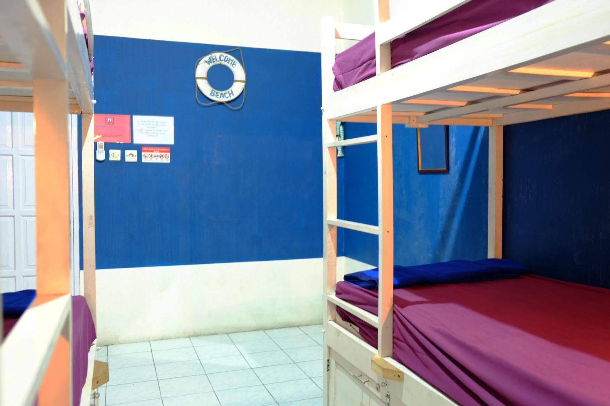 Bunk Bed And Breakfast Yogyakarta Exterior photo