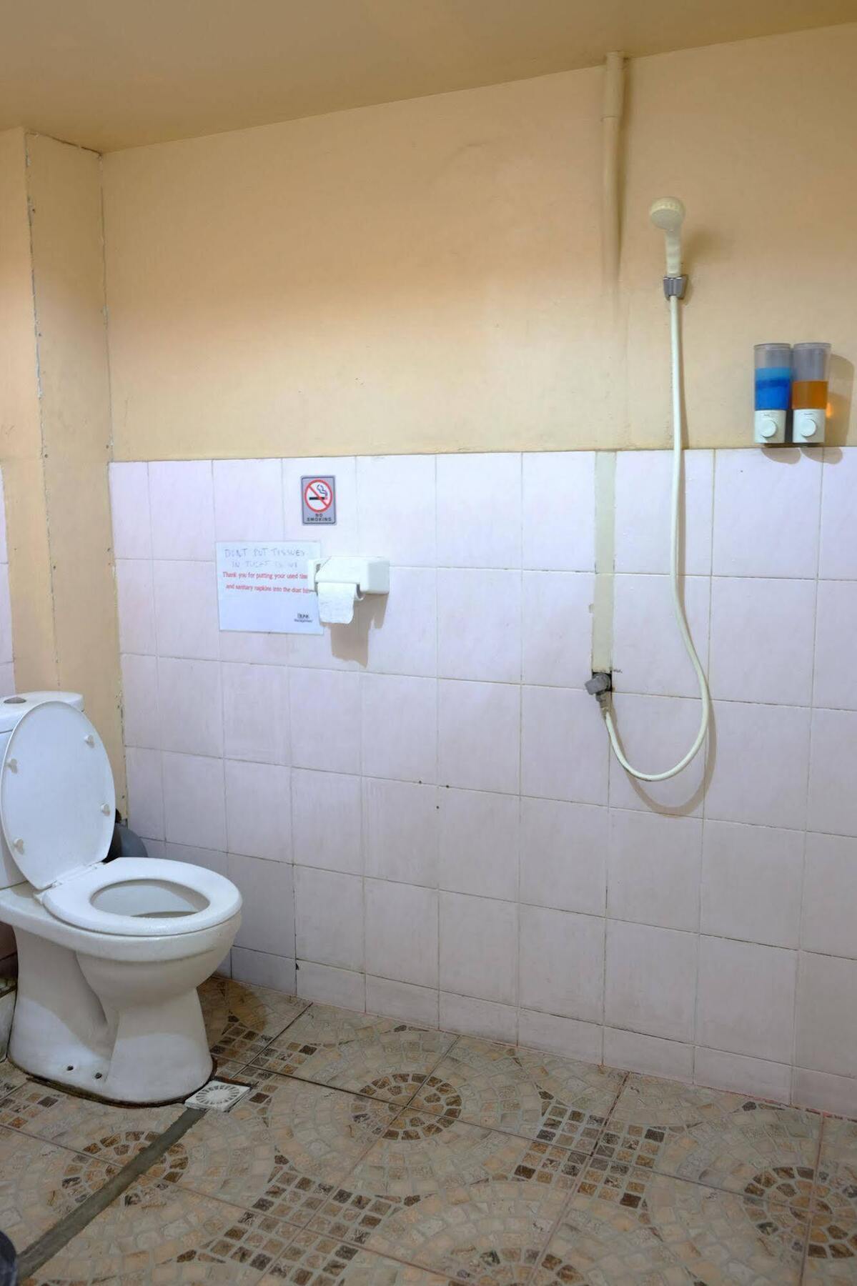 Bunk Bed And Breakfast Yogyakarta Exterior photo